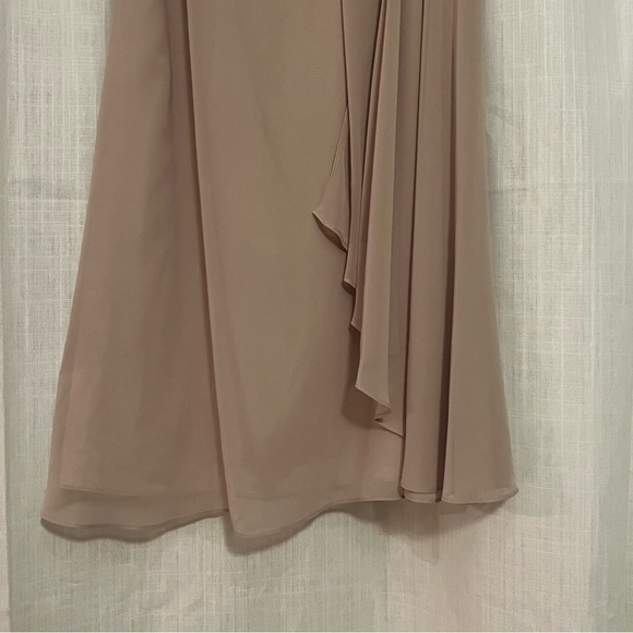 VINCE CAMUTO | Taupe Neck Embellished Chiffon Layered Trapeze Dress Size 10 - Picture 7 of 9